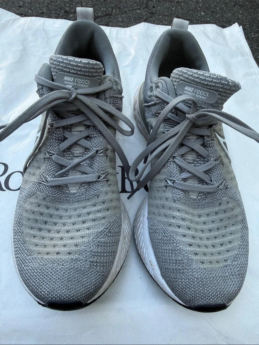 Nike  Women React Infinity Run Flyknit Running Shoes - Light Gray